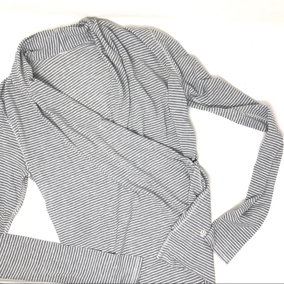 Lululemon grey white stripe wrap top - Picture 4 of 8